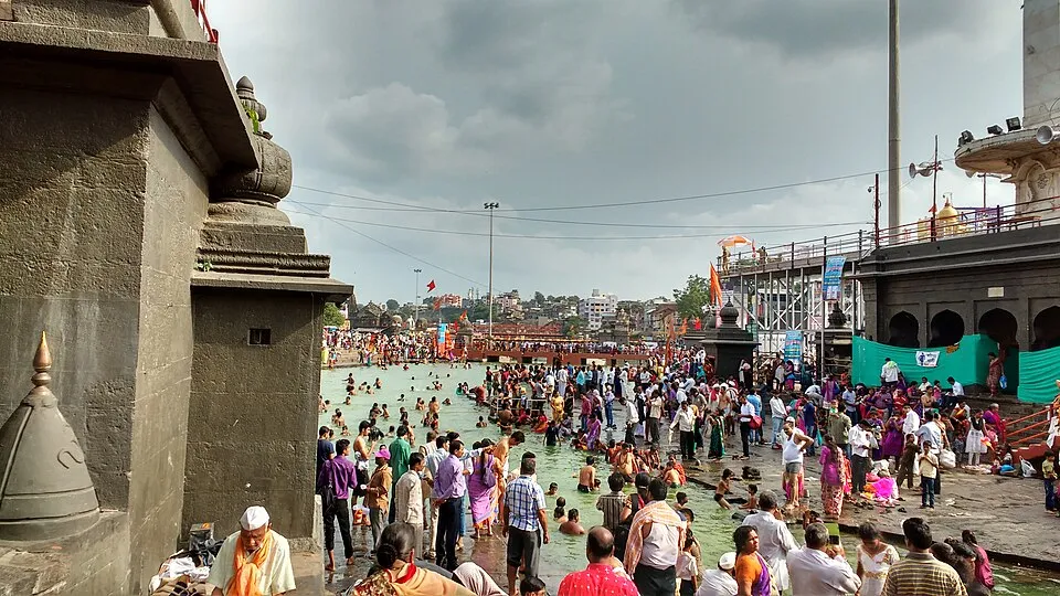 Crowds of devotees at the Godavari ghats in Nashik during the Kumbh